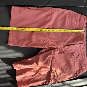 Women’s Kuhl khaki shorts